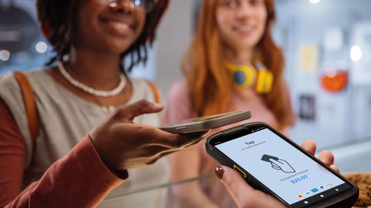 Product Categories/Images/brand-photography-lifestyle-people-tap-to-pay-checkout-cafe-16x9-3600x2025.jpg.imgo.jpg